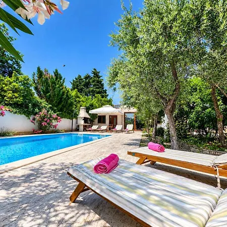 Apartmán With Pool In Krk-insel Krk 53247 Krk Town